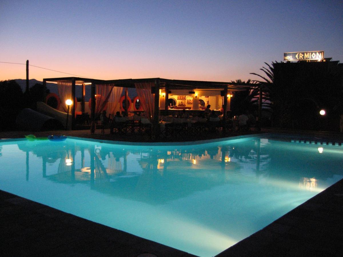 Ermioni Hotel Paralia Kourna ภายนอก รูปภาพ
